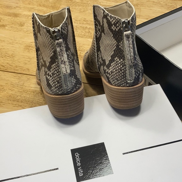 Dolce Vita Tavin snake print Stella bootie - Picture 6 of 11